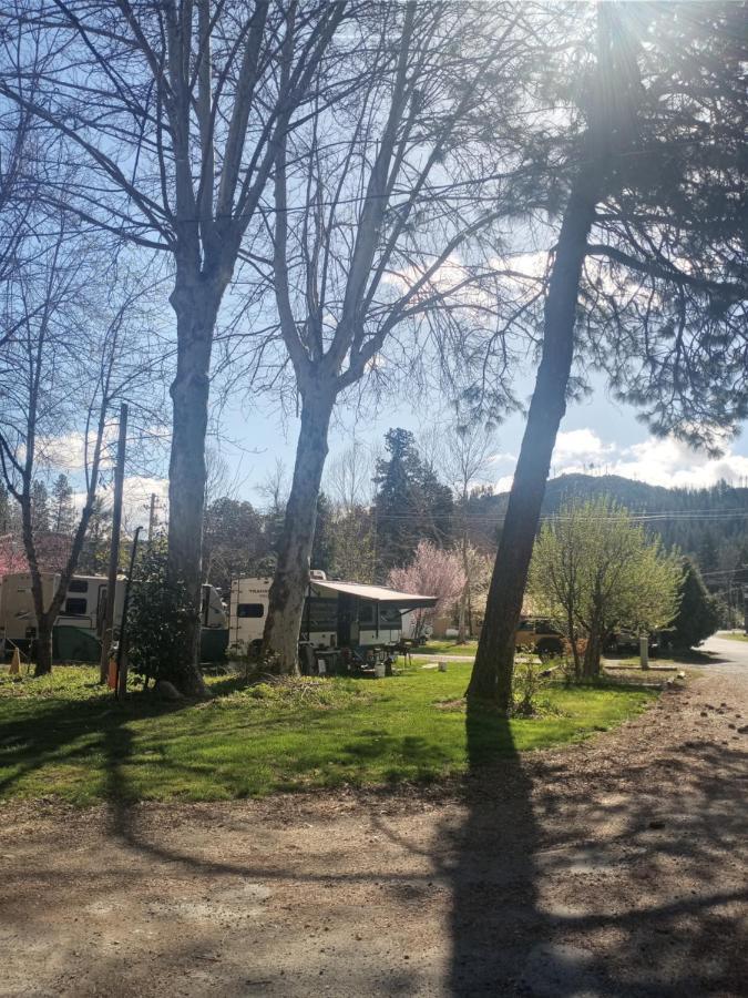 Bigfoot Rv & Park Campingplatz *